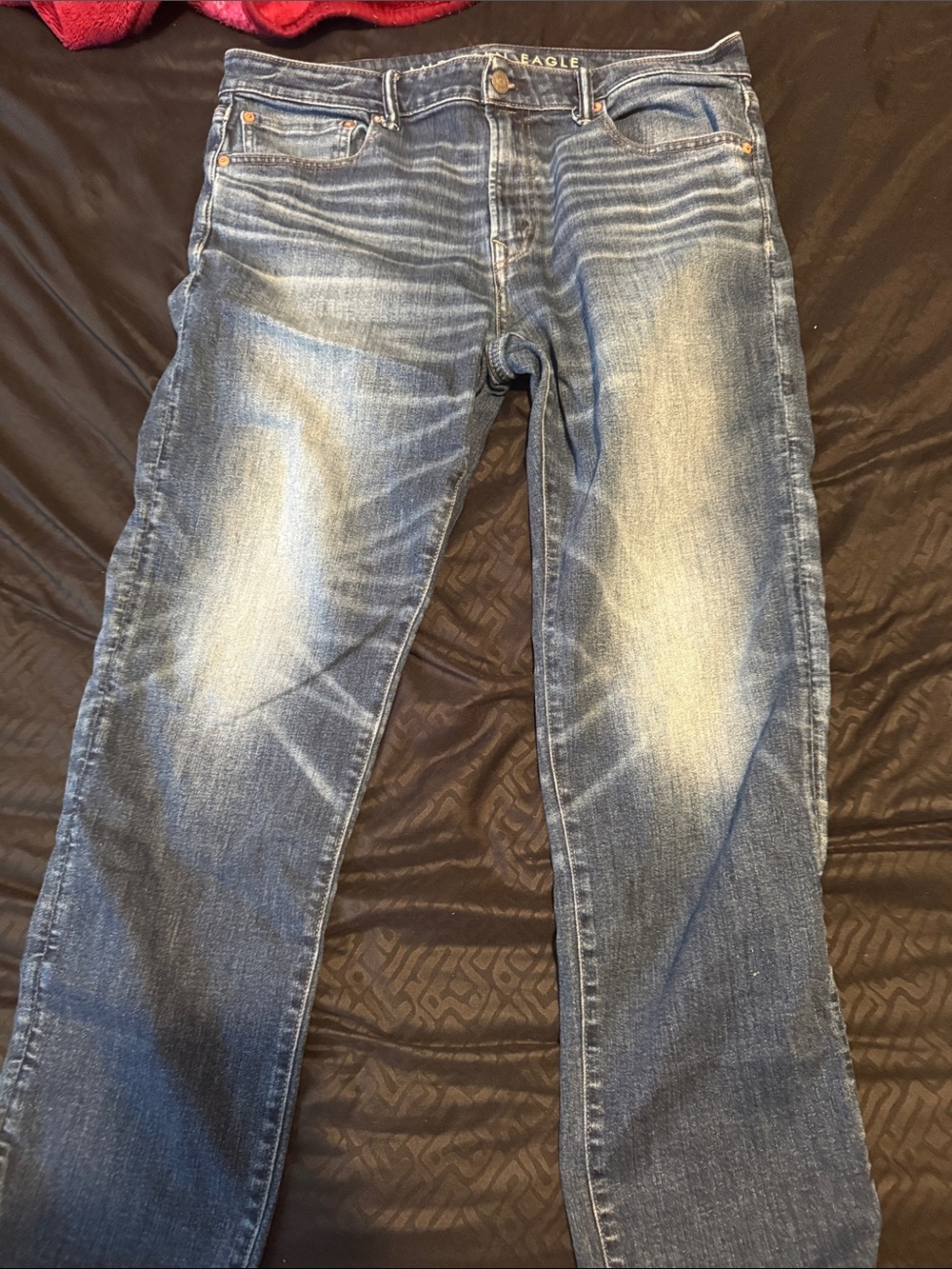 American Eagle Outfitters Men’s Faded Blue Straight Jeans
